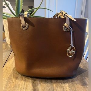 Michael Kors tan tote purse